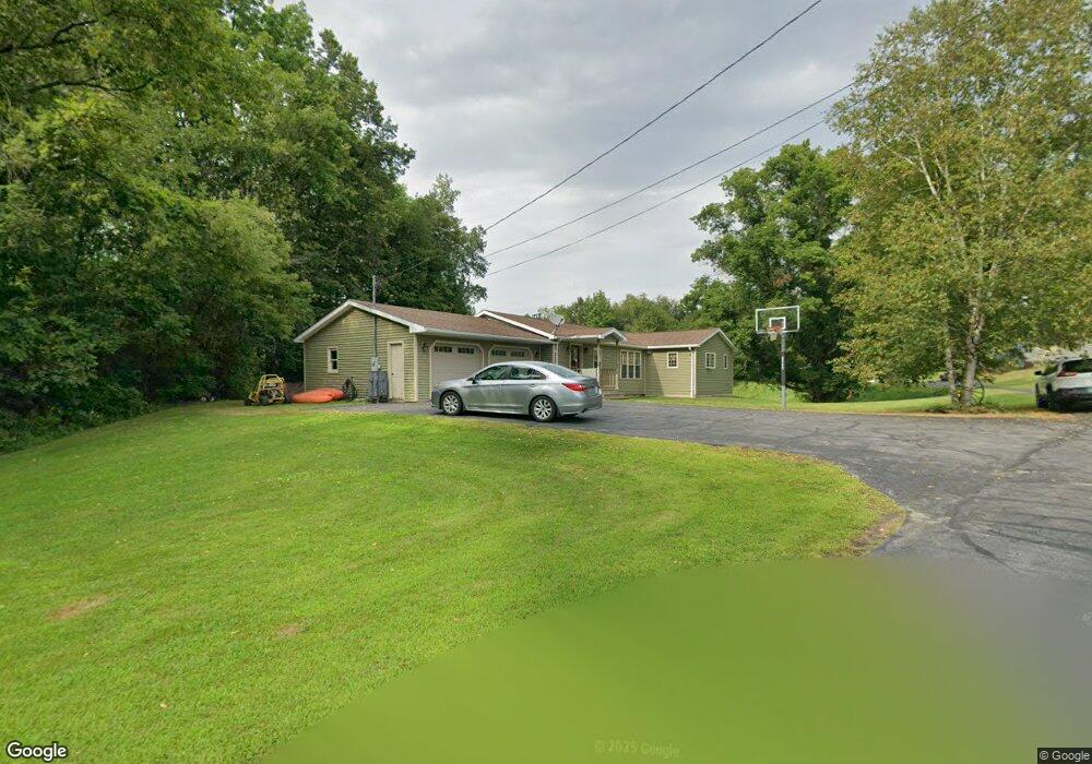 52 Snowbridge Rd, South Barre, VT 05670 - photo 1