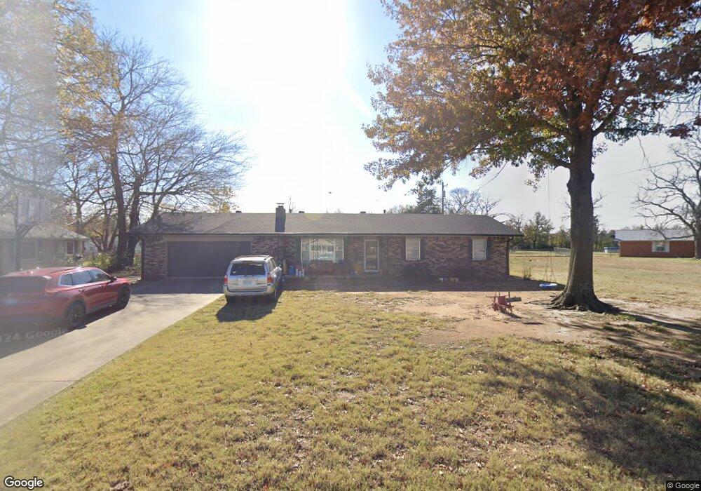 611 W Louise St, Henryetta, OK 74437 - photo 1