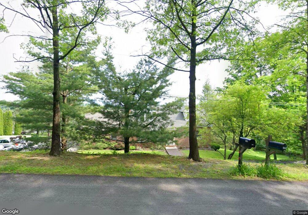 2569 Grove St, Slatington, PA 18080 - photo 1