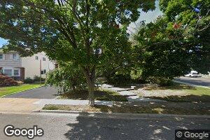568 Hemlock Dr, Cedarhurst, NY 11516