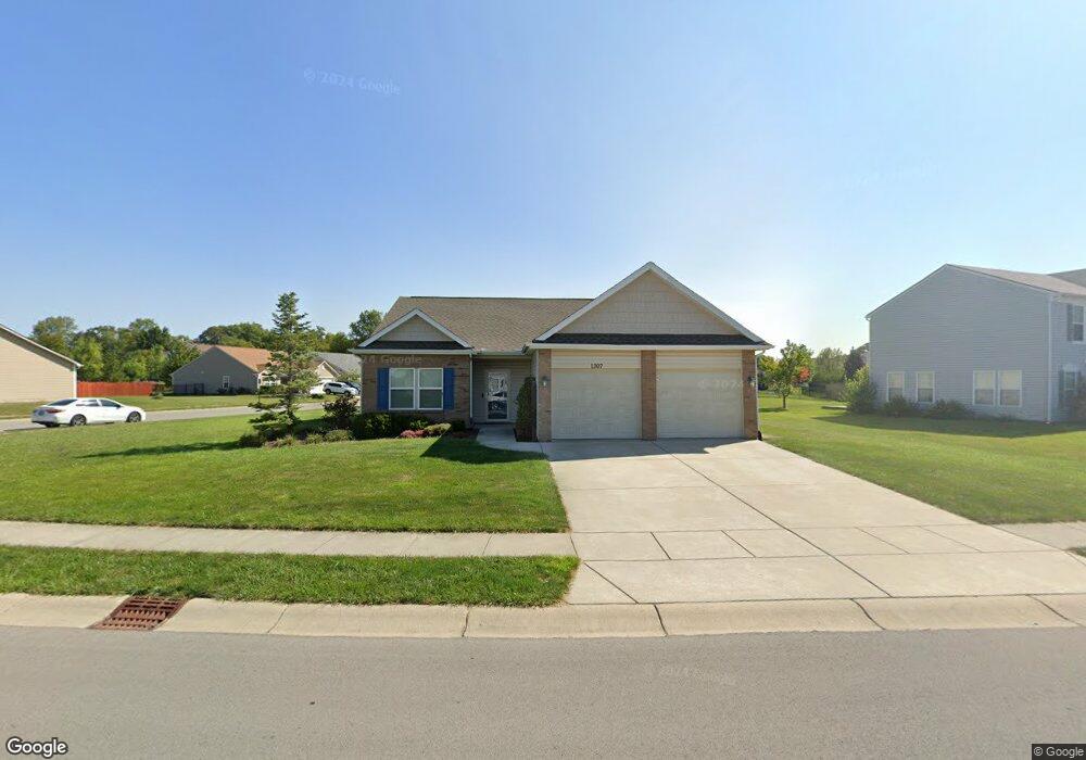 1307 Shade Tree Ln, Sheridan, IN 46069 - photo 1