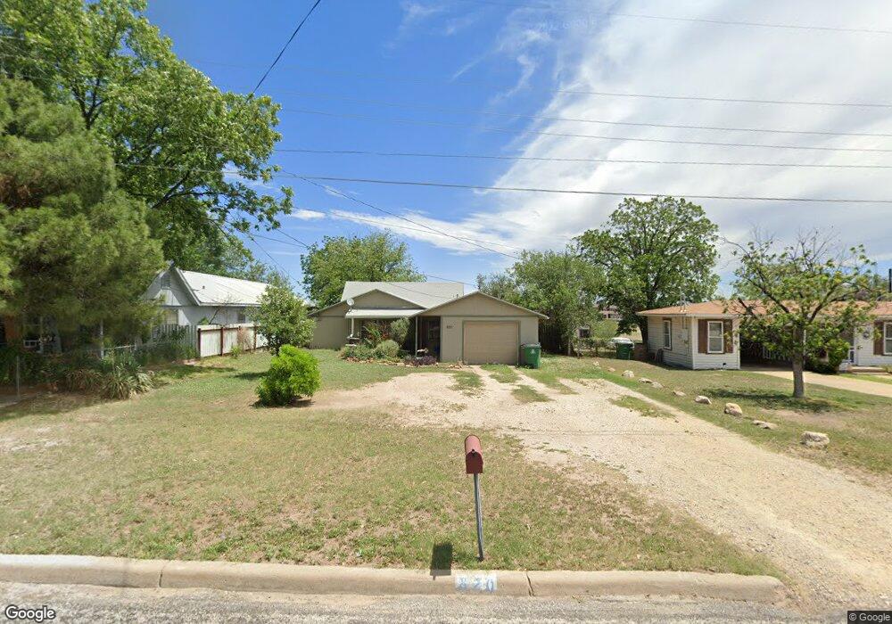 820 Baker St, San Angelo, TX 76903 - photo 1