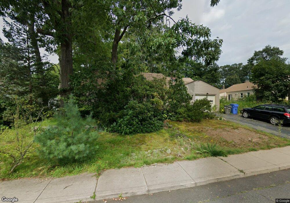 112 Elizabeth Dr, Manchester, CT 06042 - photo 1