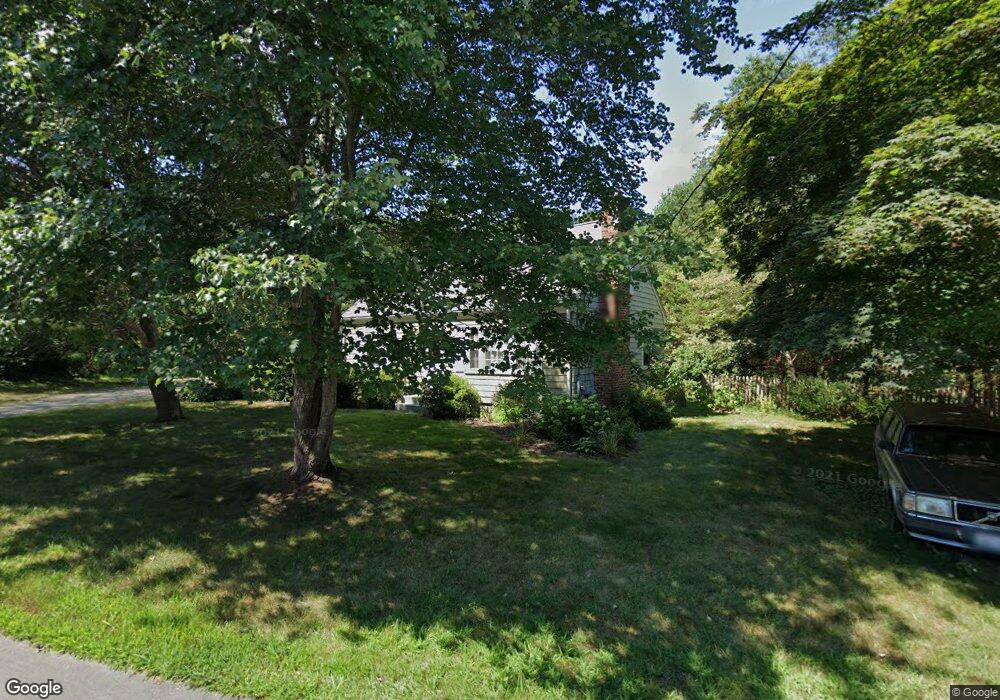 10 Mohawk Dr, Riverside, RI 02915 - photo 1