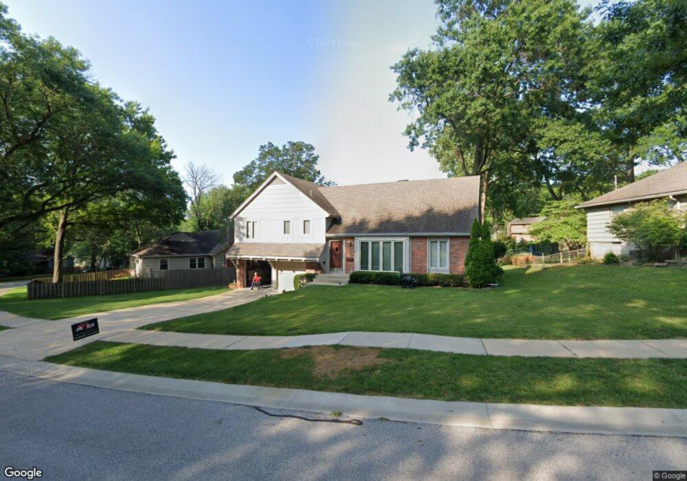 6864 Mastin St, Shawnee, KS 66203 - photo 1