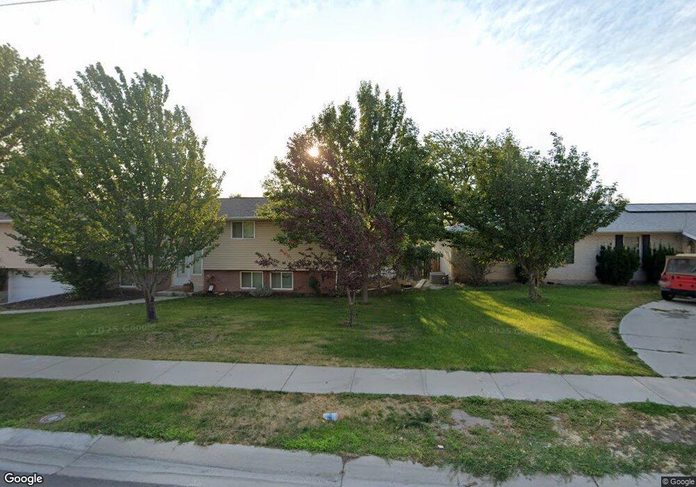 8259 S 3200 W, West Jordan, UT 84088 - photo 1