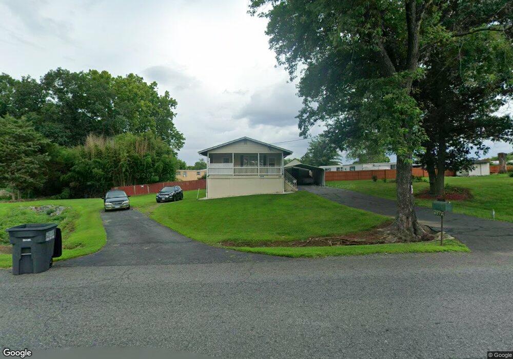 8714 Parkland St, Manassas, VA 20111 - photo 1