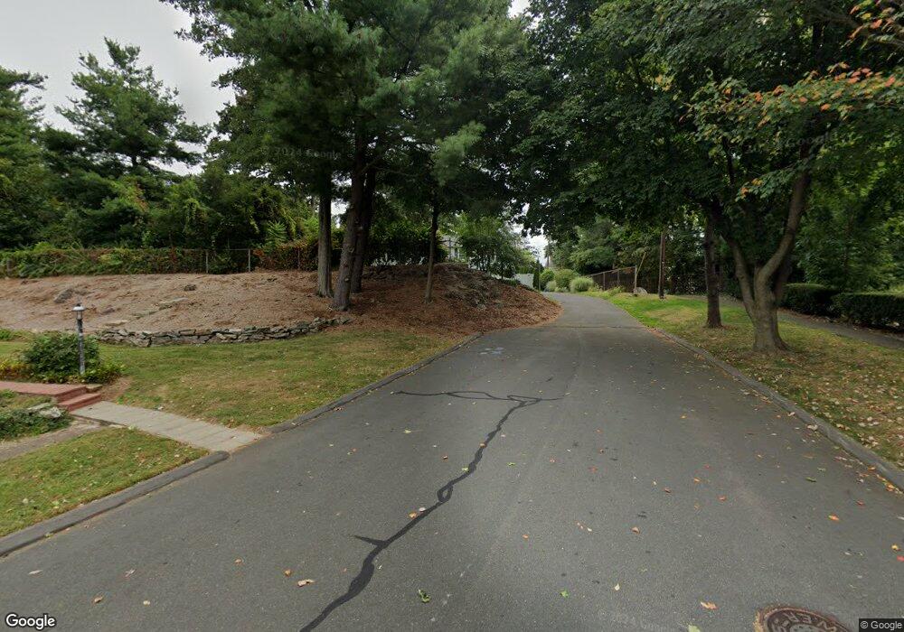 10 Conard Dr, West Hartford, CT 06107 - photo 1