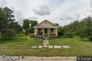 408 E St, Stapleton, NE 69163