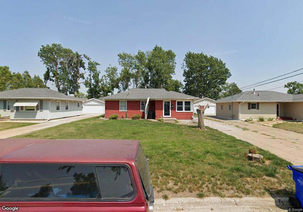 433 20th St NW, Cedar Rapids, IA 52405 - photo 1