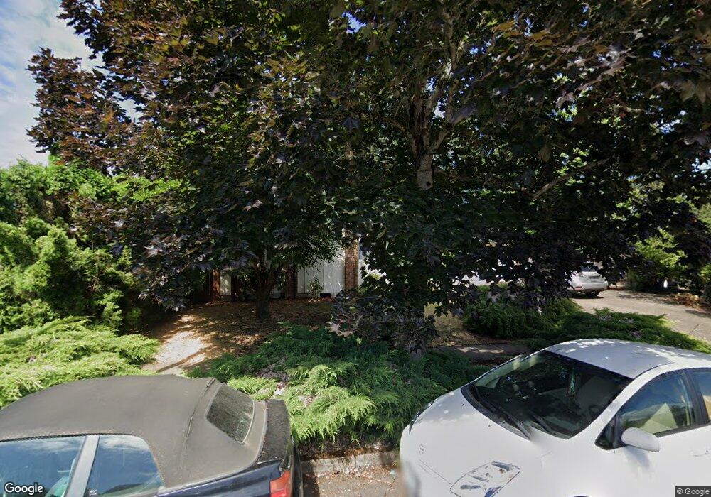 962 Island St, Springfield, OR 97477 - photo 1