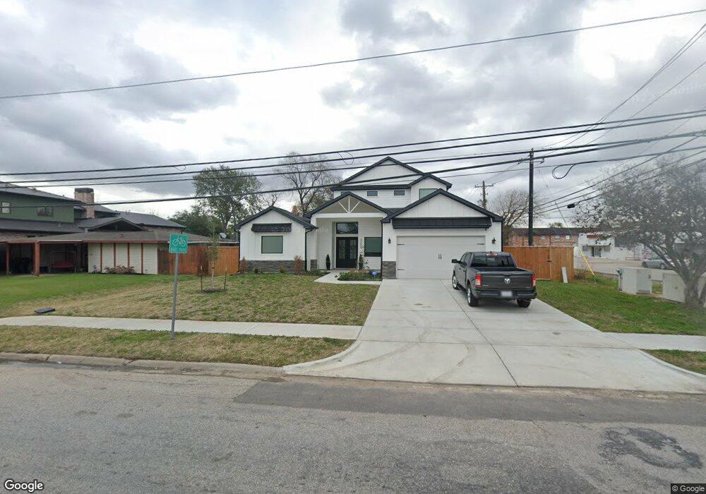 3602 Oak Forest Dr, Houston, TX 77018 - photo 1