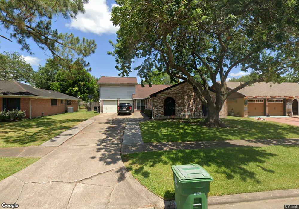 9707 Kirkfalls Dr, Houston, TX 77089 - photo 1