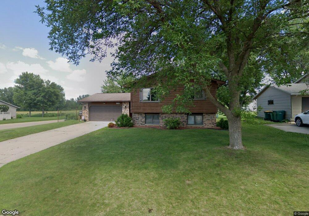 1634 Crystal Dr, Albert Lea, MN 56007 - photo 1