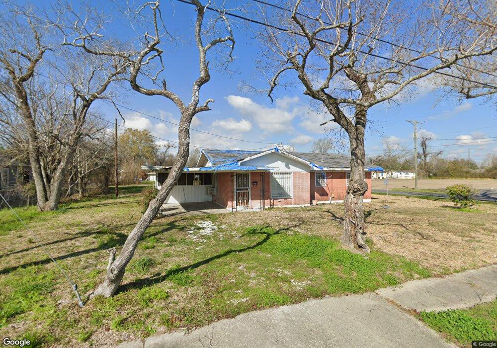 223 N Blake St, Lake Charles, LA 70601 - photo 1