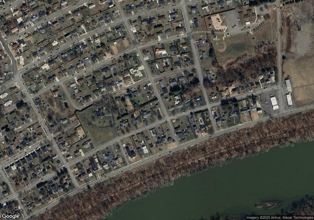 1031 E 2nd St, Berwick, PA 18603 - photo 1