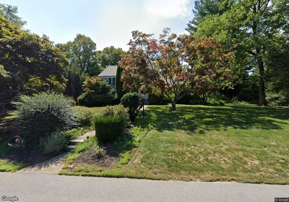 301 Colonial Dr, Wallingford, PA 19086 - photo 1