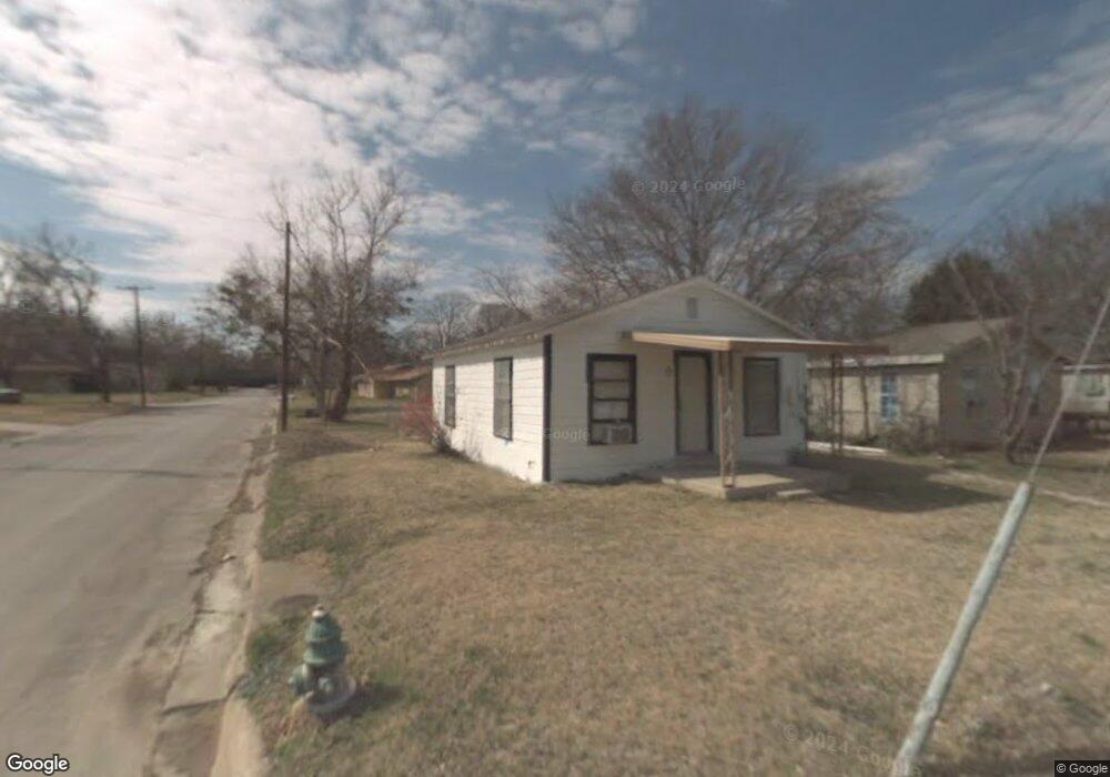 1101 N Walnut St, Cleburne, TX 76033 - photo 1