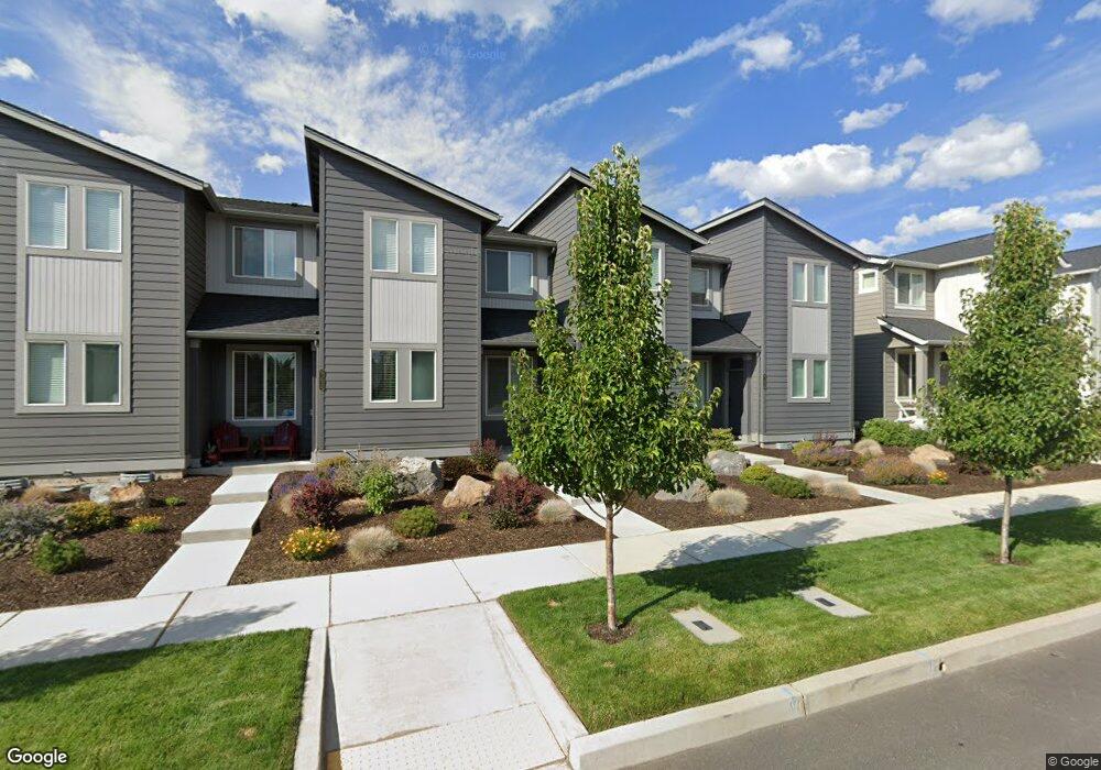 61634 SE Depot Loop, Bend, OR 97702 - photo 1