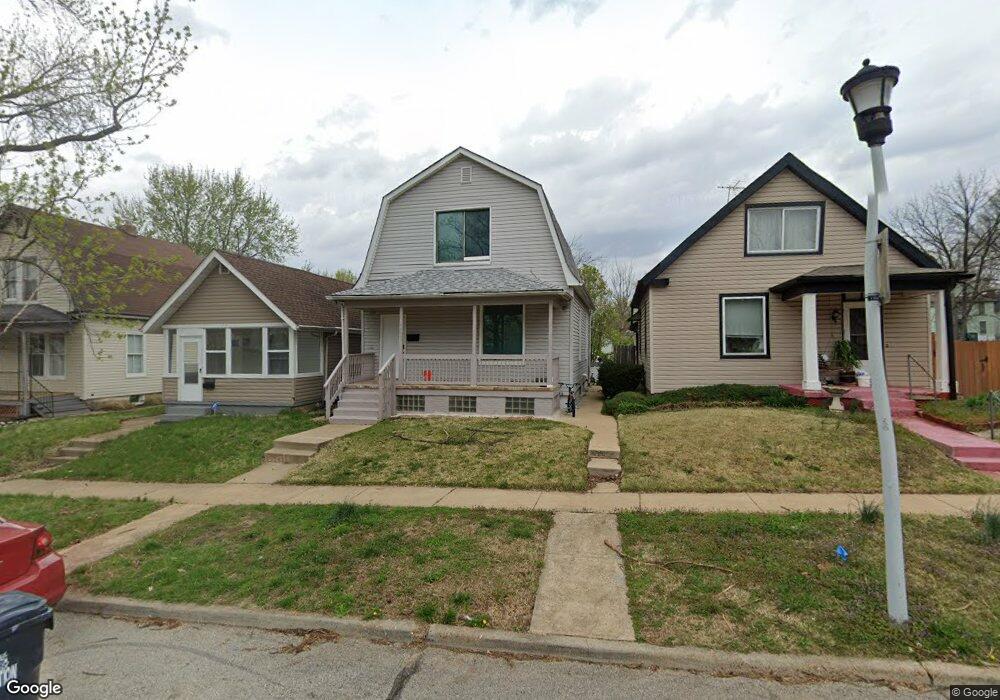 6603 Crest Ave, Saint Louis, MO 63130 - photo 1