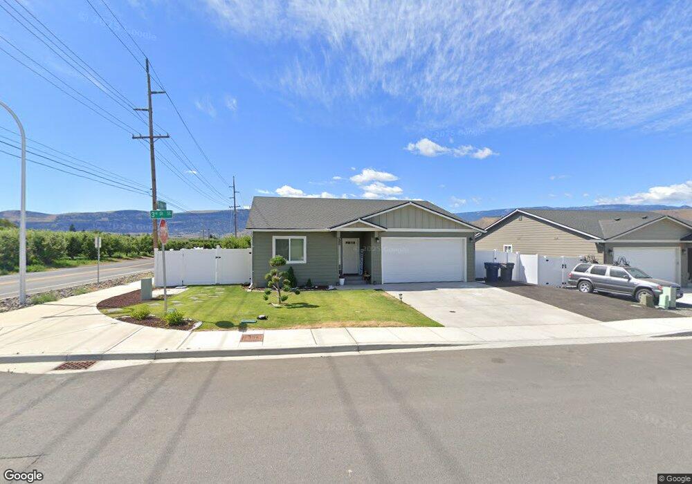 2486 3rd St SE, East Wenatchee, WA 98802 - photo 1