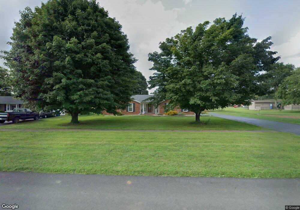 635 E Factory St, Harrodsburg, KY 40330 - photo 1