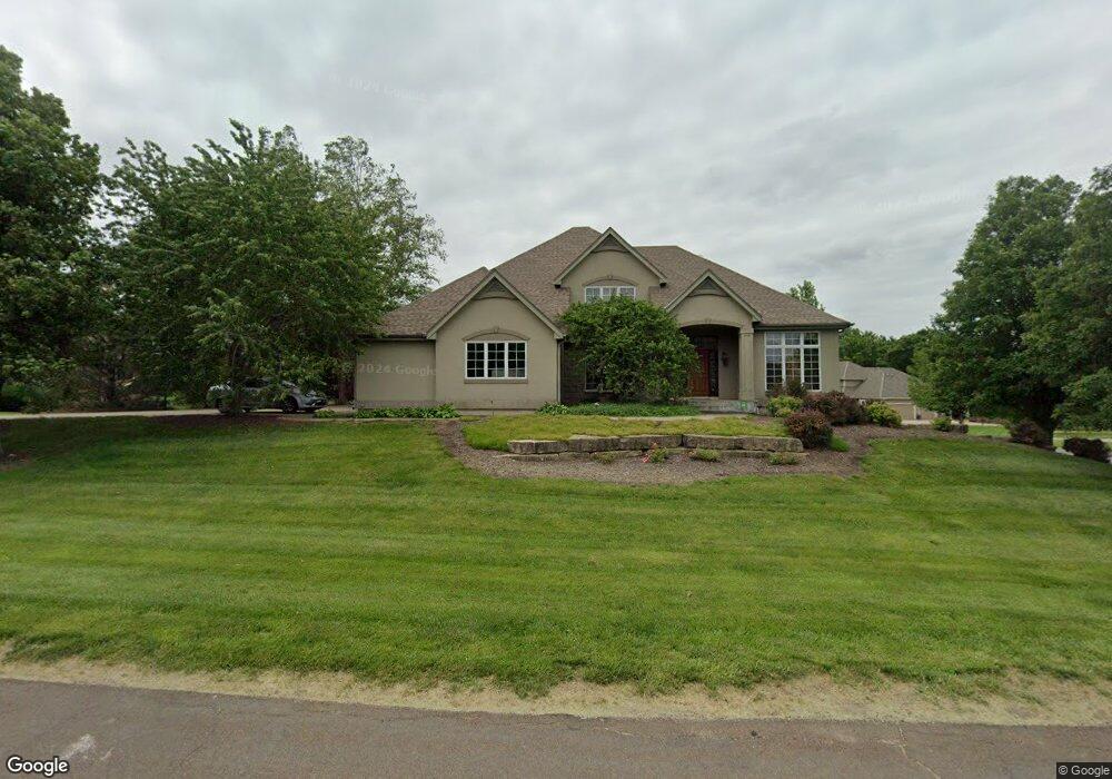 6925 SW 43rd St, Topeka, KS 66610 - photo 1