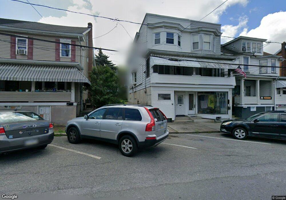 216 W Bertsch St, Lansford, PA 18232 - photo 1