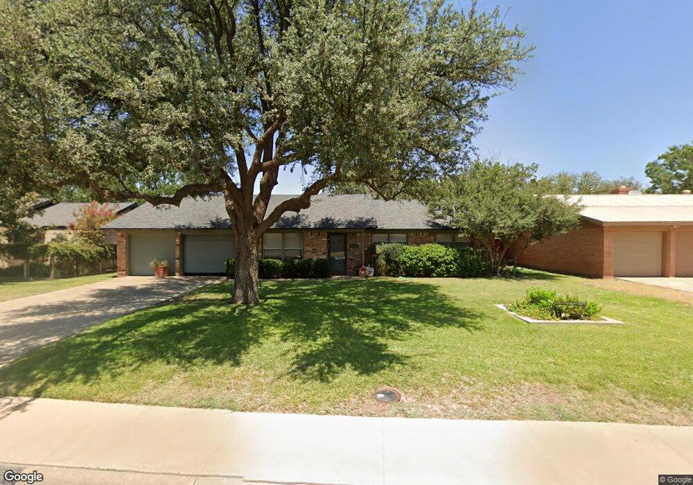2214 Cimmaron Dr, Midland, TX 79705 - photo 1