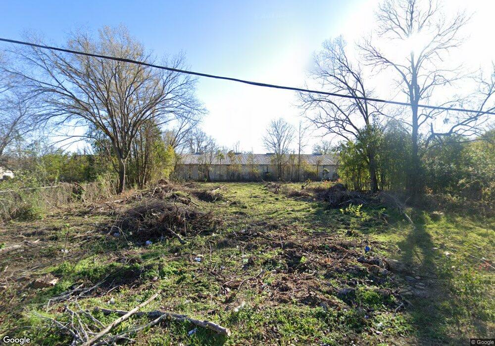 607 Clyburn Ln, Camden, SC 29020 - photo 1