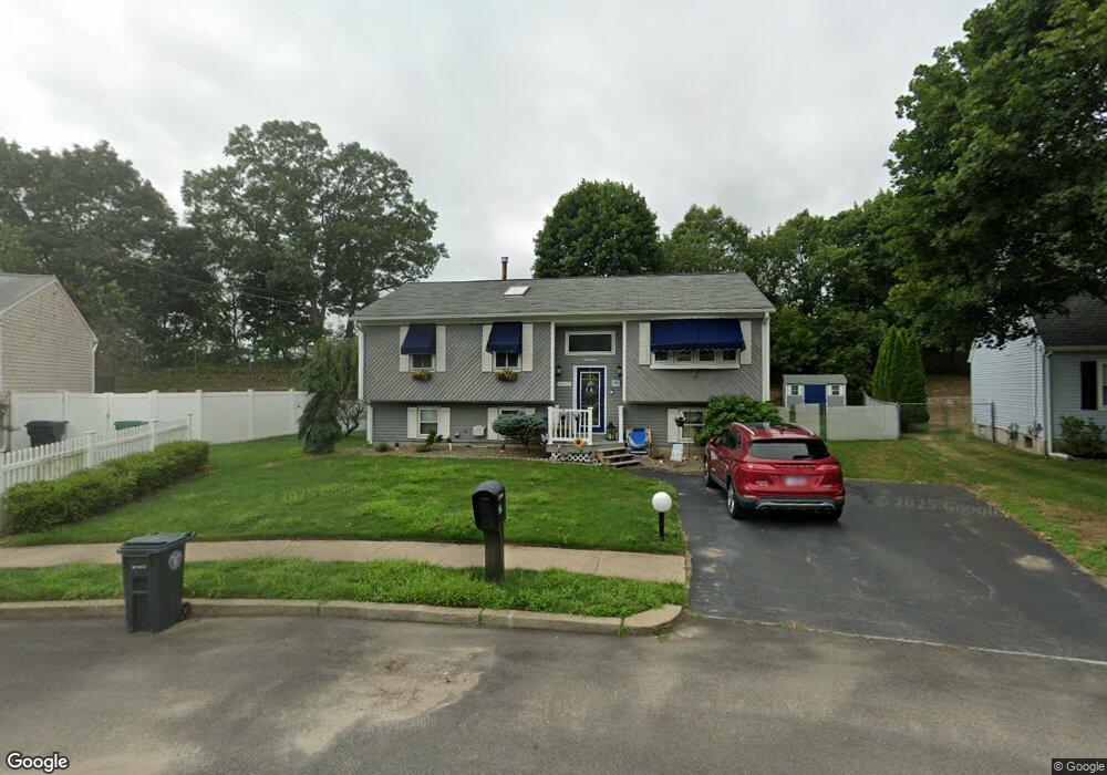 17 Jonathan Ct, Warwick, RI 02888 - photo 1