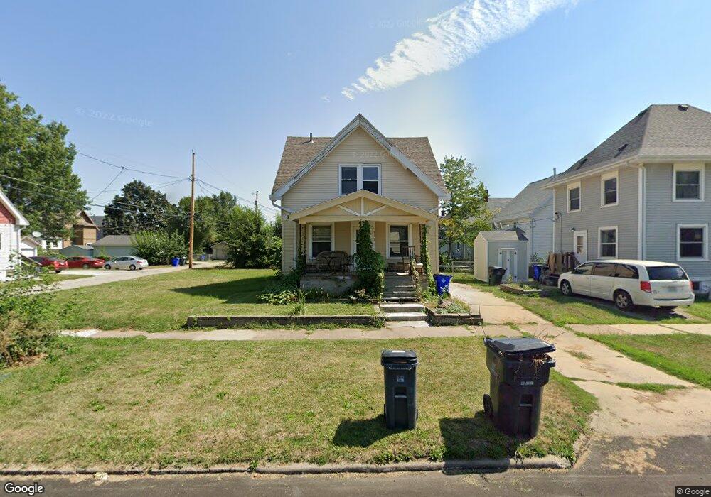 511 9th St NW, Cedar Rapids, IA 52405 - photo 1