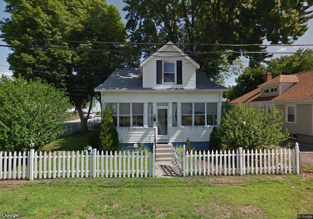 126 Chaplin St, Pawtucket, RI 02861 - photo 1