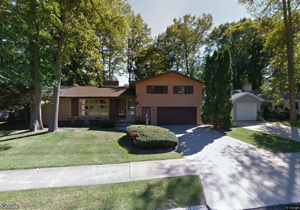 2121 Rheaume Rd, Manitowoc, WI 54220 - photo 1