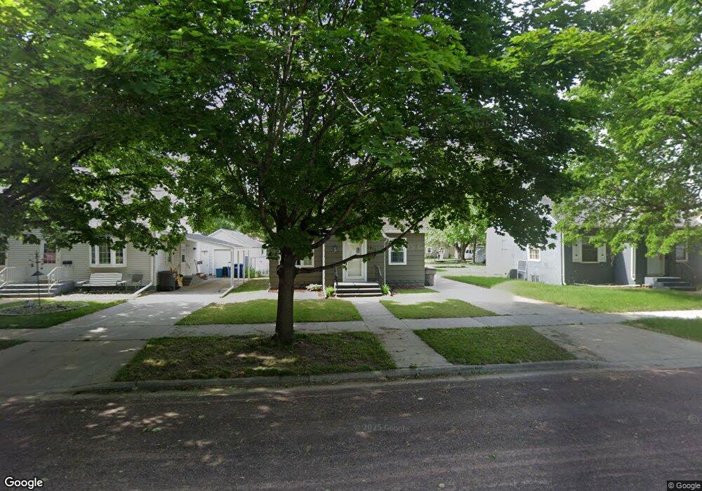 1215 E 3rd Ave, Mitchell, SD 57301 - photo 1