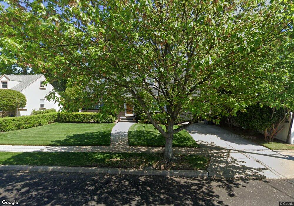 962 Maple Dr, Franklin Square, NY 11010 - photo 1