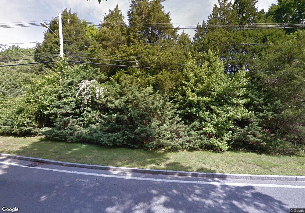 681 Main St, Wakefield, RI 02879 - photo 1