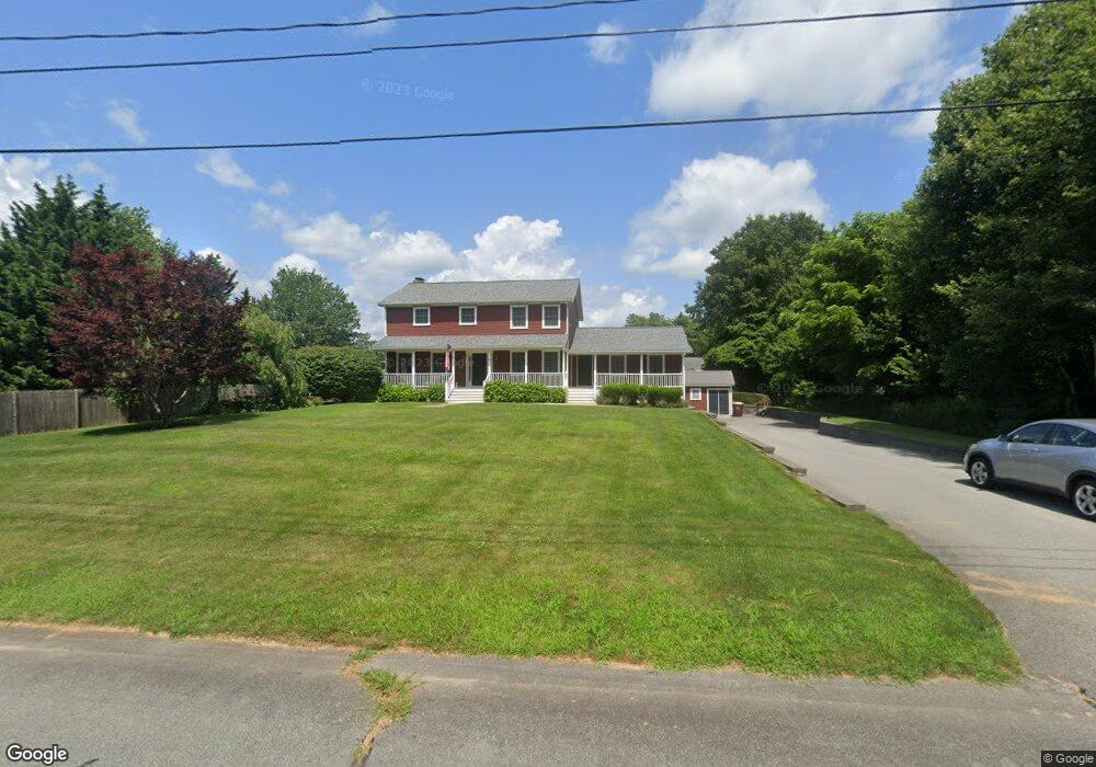 3 Snap Weed Ln, Acushnet, MA 02743 - photo 1