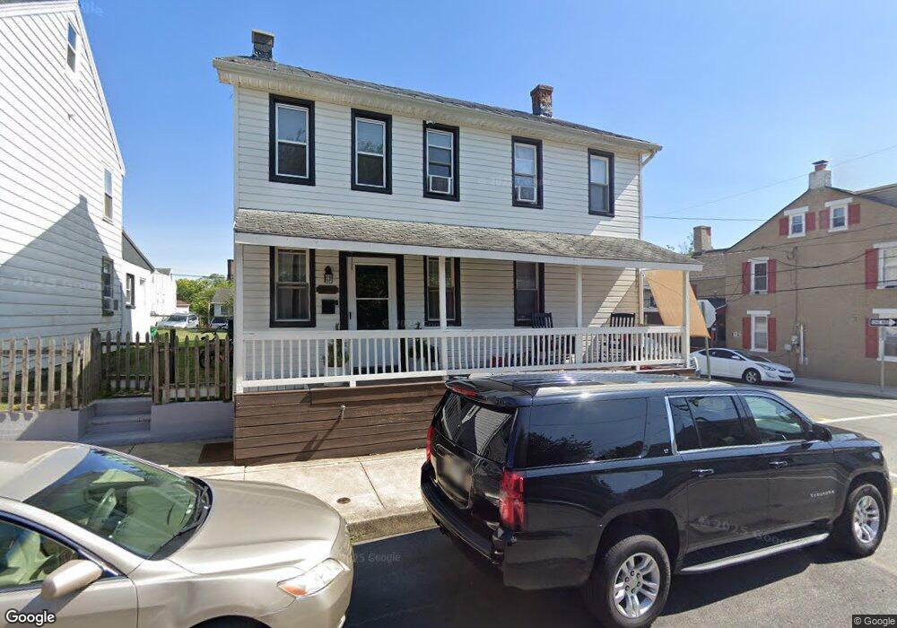 200 Perry St, Columbia, PA 17512 - photo 1