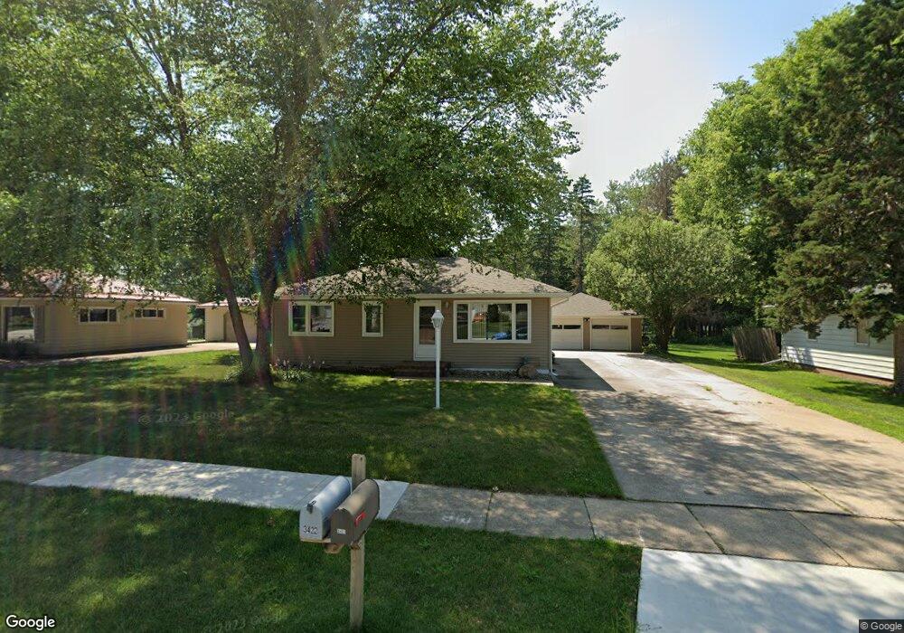 3421 Mcclain Dr, Cedar Falls, IA 50613 - photo 1