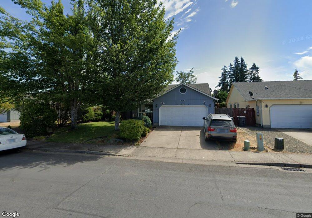 674 N 1st St, Creswell, OR 97426 - photo 1