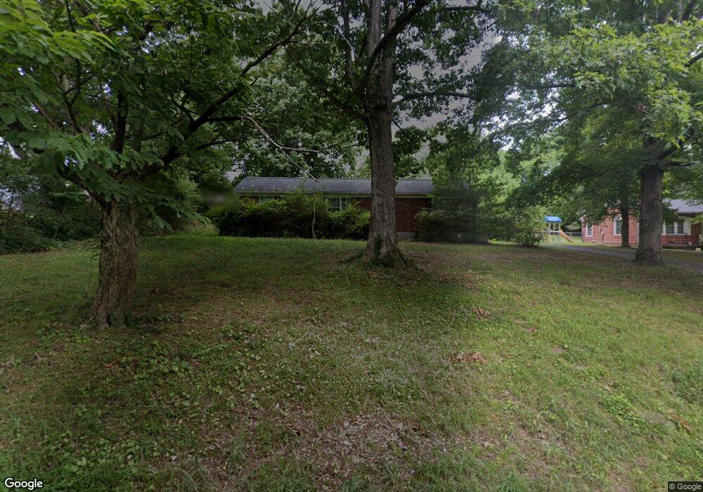 103 Oak Ave, Dickson, TN 37055 - photo 1