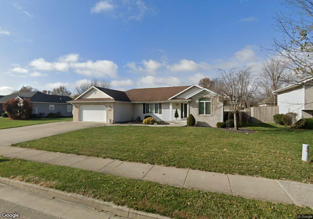 1009 N Maple St, Effingham, IL 62401 - photo 1