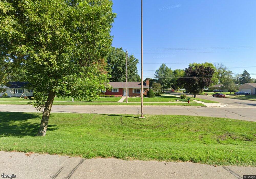 1900 W Oakland Ave, Austin, MN 55912 - photo 1