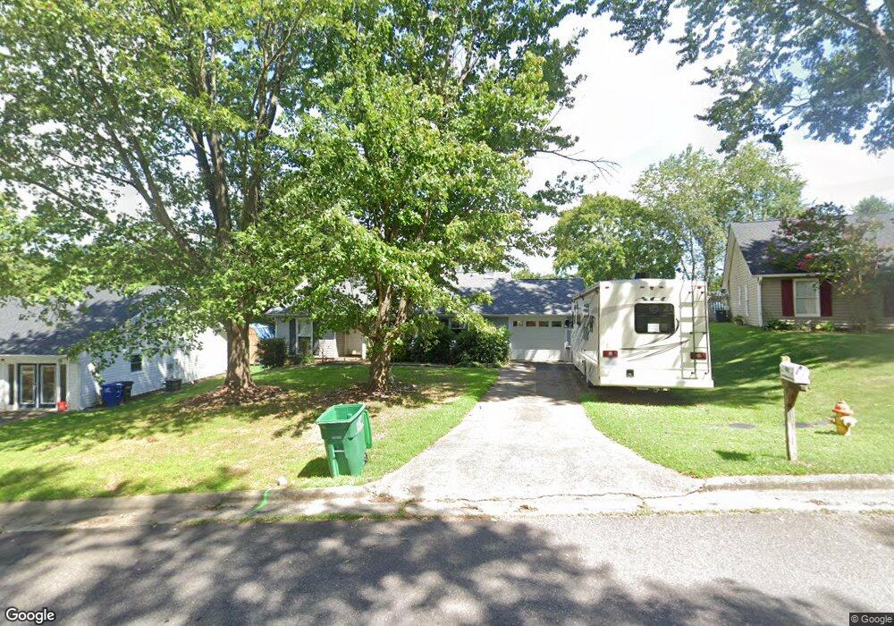 221 Scottlynn Dr, Asheville, NC 28806 - photo 1