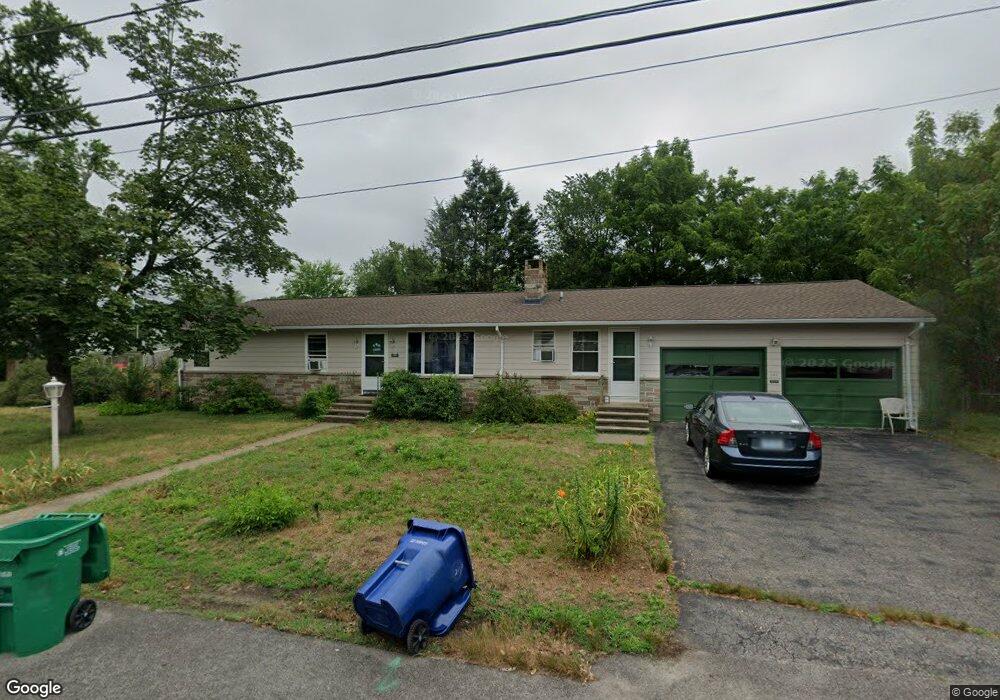 181 Chapmans Ave, Warwick, RI 02886 - photo 1