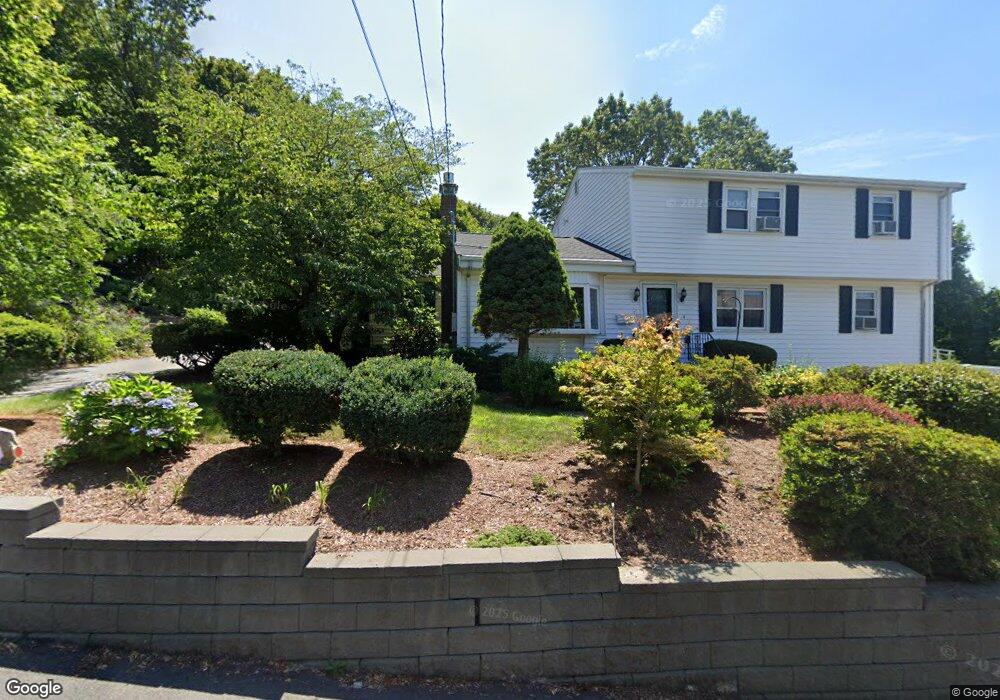 2 Dunns Hill Rd, Quincy, MA 02169 - photo 1