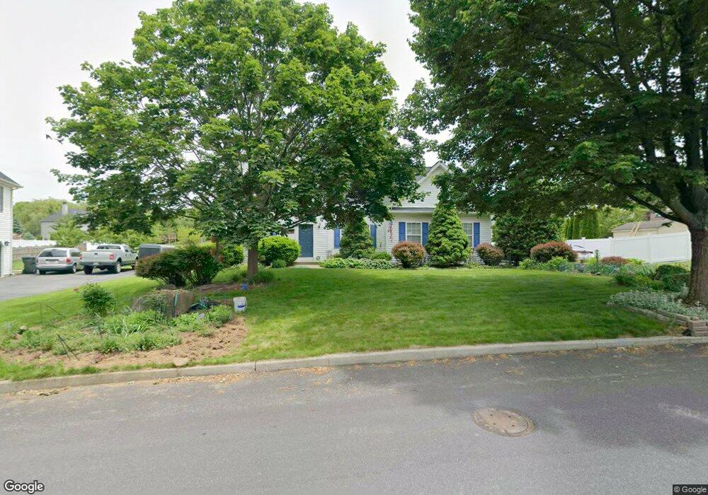 513 Steeplechase Ln, Allentown, PA 18106 - photo 1