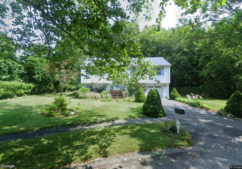 5 Cutter Ln, South Dartmouth, MA 02748 - photo 1