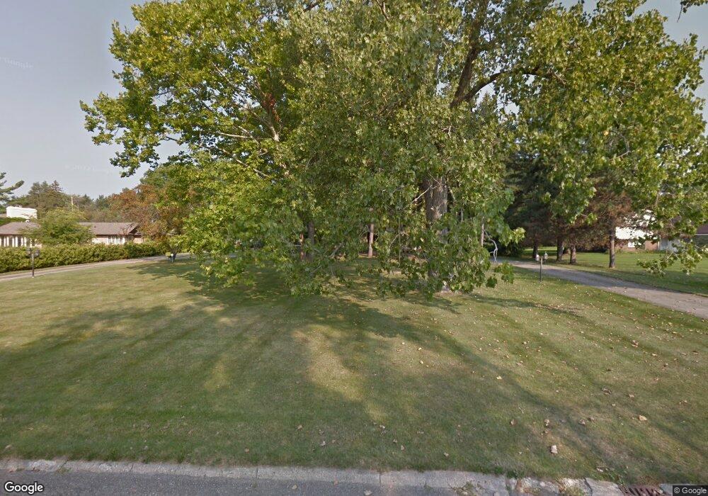 3040 Parkside Dr, Flint, MI 48503 - photo 1